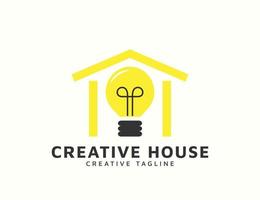 design creativo del logo della casa della lampada vettore