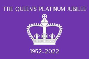 Giubileo di platino della regina uk 2022. Manifesto della celebrazione del trono dei 70 anni. design della carta con corona per banner di eventi o siti Web vettore