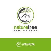 vettore di progettazione del logo della casa della natura, illustrazione del modello di concetti di logo dell'albero della casa creativa.