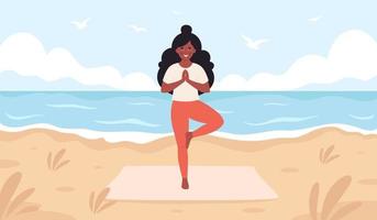 donna nera che fa yoga sulla spiaggia. ciao estate, svago estivo, vacanze vettore