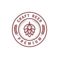 vettore premium del logo dell'emblema della birra