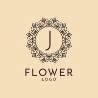 lettera j decorazione del cerchio di fiori per spa, salone, hotel, fiorista, marchio femminile vettore