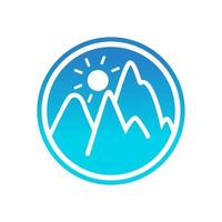 logo dell'icona della montagna del sole vettore