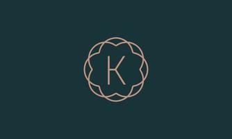 logo della lettera dell'alfabeto del monogramma floreale k per le linee sottili dell'azienda. branding per scritte e identità. design del modello creativo per l'icona di affari vettore