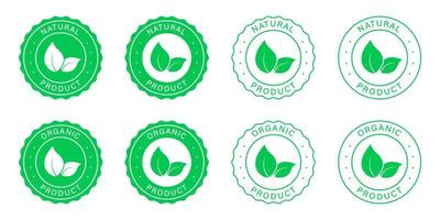 set di emblemi senza OGM. silhouette del prodotto naturale sano e etichetta della linea. prodotto biologico biologico e badge verde non OGM. Cibo vegano ecologico al 100%. illustrazione vettoriale isolata.