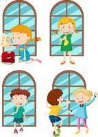 set di semplici personaggi dei cartoni animati per bambini vettore