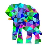 illustrazione vettoriale di elefante con design low poly su sfondo bianco.