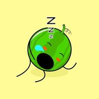 simpatico personaggio di anguria con espressione del sonno e bocca aperta. verde e giallo. adatto per emoticon, logo, mascotte vettore