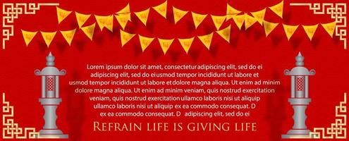 bandiera del triangolo del festival vegano cinese con lanterne di pietra cinesi e testi di esempio su motivo a onde e sfondo rosso. le lettere cinesi rosse significano il digiuno per adorare il buddha in inglese. vettore