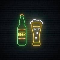 insegna al neon della birra. vettore