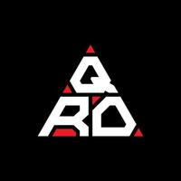 design del logo della lettera del triangolo qro con forma triangolare. qro triangolo logo design monogramma. modello di logo vettoriale triangolo qro con colore rosso. logo triangolare qro logo semplice, elegante e lussuoso.