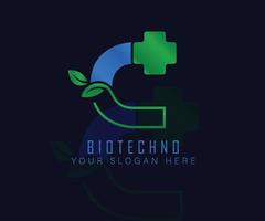 logo biotech con foglia di erbe lettera c. modello vettoriale di logo a base di erbe. logo a base di erbe mediche.